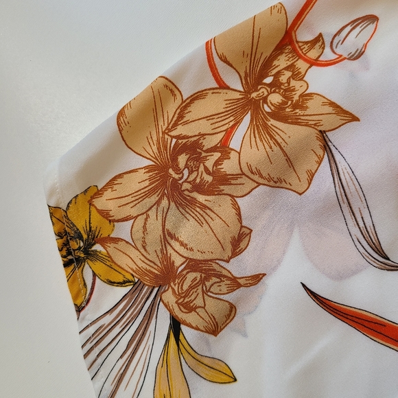 Worthington flutter bellsleeve floral blouse white - Picture 5 of 11